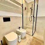 Red Collection, Boutiques & Suites, Center