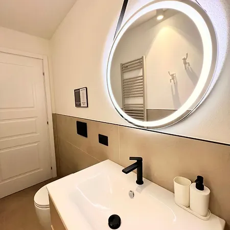 Red Collection, Boutiques & Suites, Center 3*