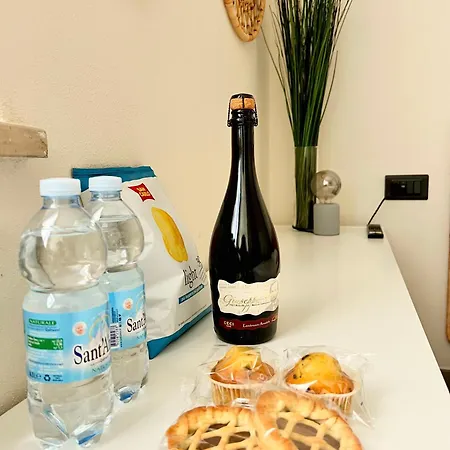 Bed & Breakfast Red Collection, Boutiques & Suites, Center Modena