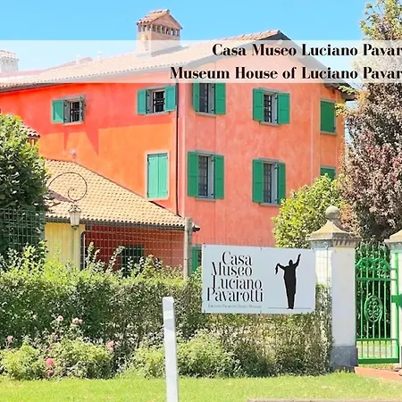 Red Collection, Boutiques & Suites, Center Bed & Breakfast Modena