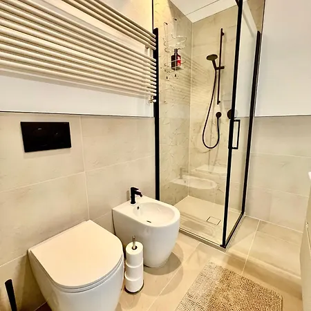 Red Collection, Boutiques & Suites, Center