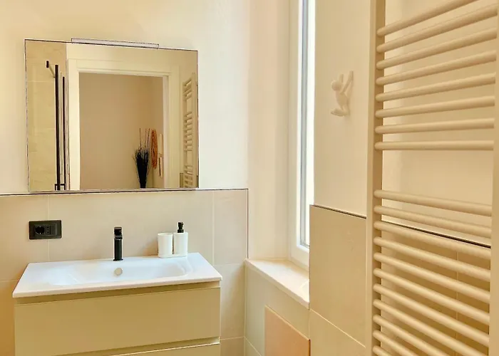 Red Collection, Boutiques & Suites, Center Modena