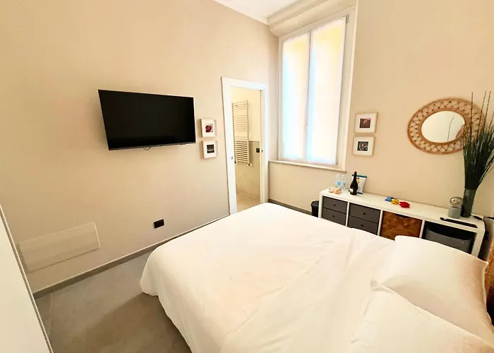 Red Collection, Boutiques & Suites, Center Panzió 3*